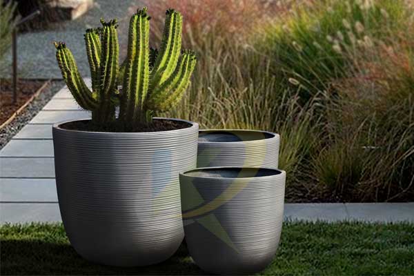 Exterior Pots - 1012