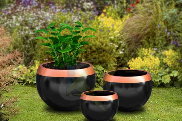 Exterior Pots - 1017