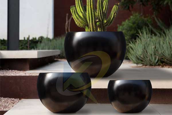 Exterior Pots - 1018
